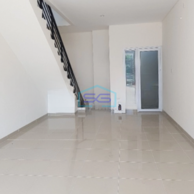 Dijual Ruko Lokasi Pinggir Jalan Raya Simongan Semarang Luas Bangunan 105 m²-3