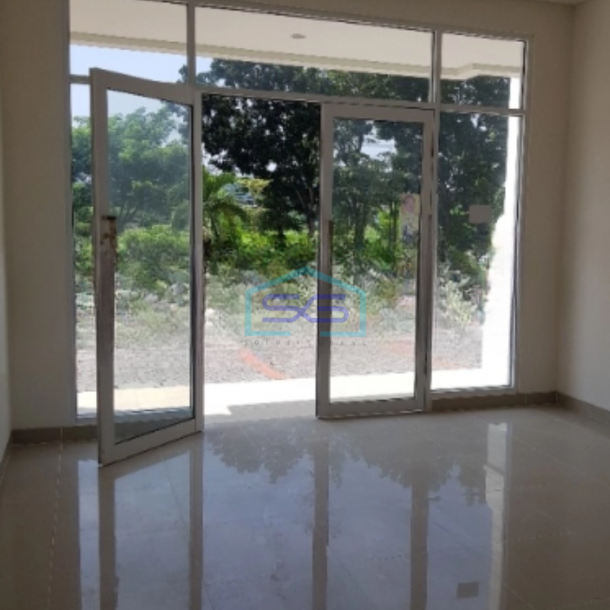 Dijual Ruko Lokasi Pinggir Jalan Raya Simongan Semarang Luas Bangunan 105 m²-2