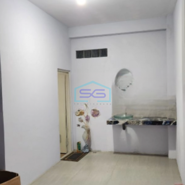 Dijual Ruko Lokasi Strategis Luas Tanah  175 m² di Semarang-3