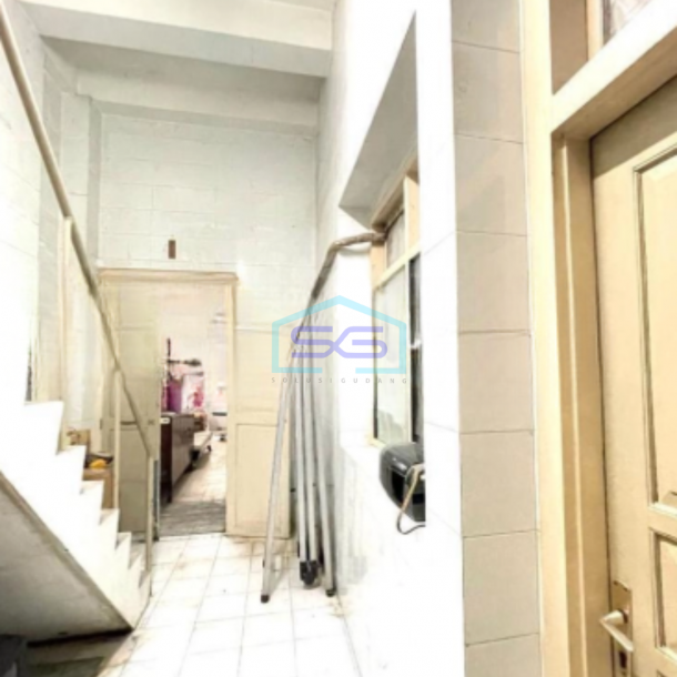 Dijual Ruko 2 Lantai Lokasi Strategis di Semarang Luas Tanah 394 m²-1