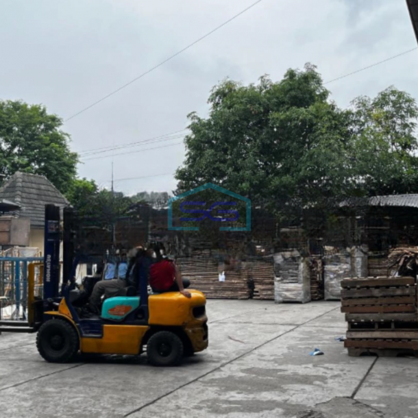 Dijual Pabrik Siap Pakai Luas Bangunan 8000 m² Lokasi Tambakaji Semarang-2