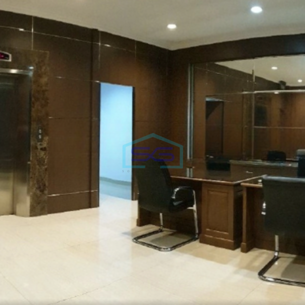 Disewakan Ruko Ada Lift Luas Tanah  299 m² Lokasi Semarang-3