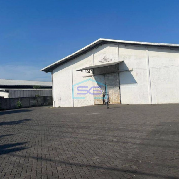 Disewakan Gudang di Raya Margomulyo Surabaya LB 2514m2 Bagus-3