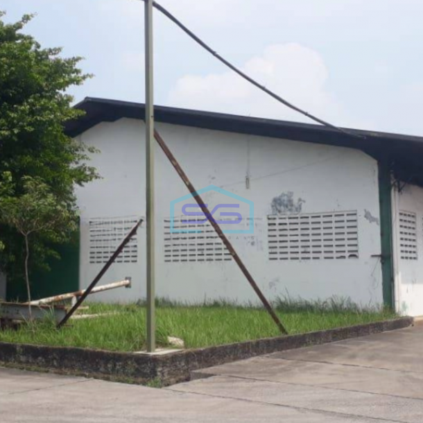 Disewakan Gudang di Jati Uwung Tangerang Luas Bangunan 6330 m² Lokasi Bebas Banjir-1