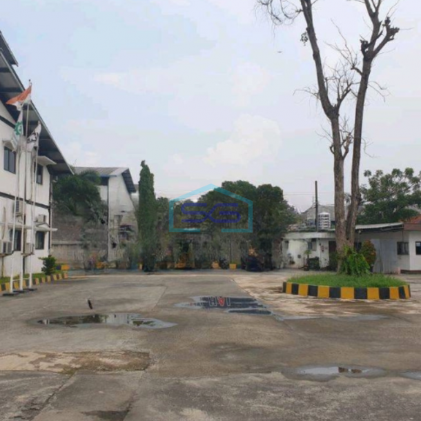 Dijual Pabrik Lokasi Bebas Banjir Luas Bangunan 15000 m² di Pasar Kemis Tangerang-1