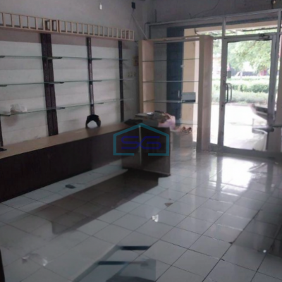 Dijual Ruko Lokasi Sangat Strategis dan Bebas Banjir Luas Bangunan 122 m² di Taman Royal Tangerang