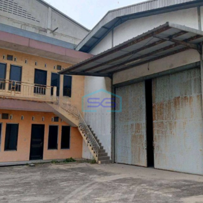 Dijual Gudang Akses Containe 40 Feet Luas Bangunan  2012 m² di Sepatan Tangerang