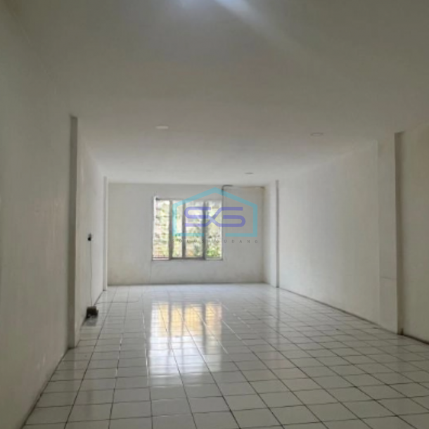 Disewakan Ruko Taman Palem Termurah Lestari 2.5 Lantai Termurah Pinggir Jalan-2