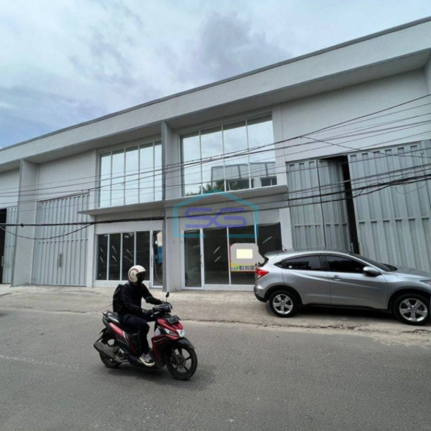 Dijual Gudang + Kantor 2 Lantai Full Epoxy Siap Pakai Daerah Kalideres Jakarta Barat Luas 300m2-2