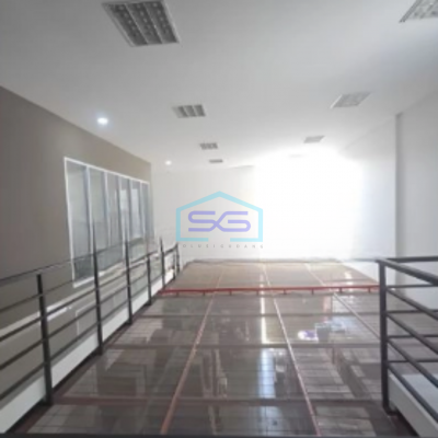 DIjual Gudang di Kawasan Taman Industri BSB City Semarang, Luas Bangunan  500 m²