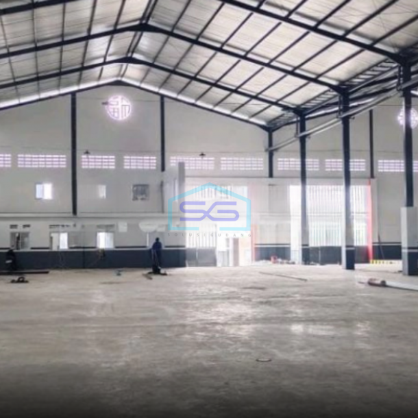 Disewakan Gudang di Pergudangan Kawasan Industri Candi, Gatot Subroto, Kota Semarang Luas Bangunan  1800 m²-1