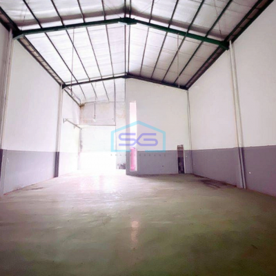 Dijual Gudang Gandeng di Cakung Jakarta Timur LB 768m2 Full Bangunan Kantor 2 Lantai