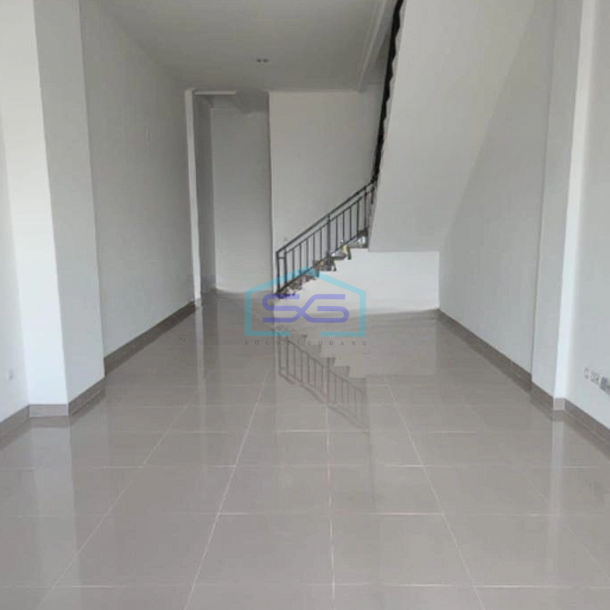 Disewakan Termurah Ruko La Riviera Jakarta Utara 3 Lantai LB 203m2-3