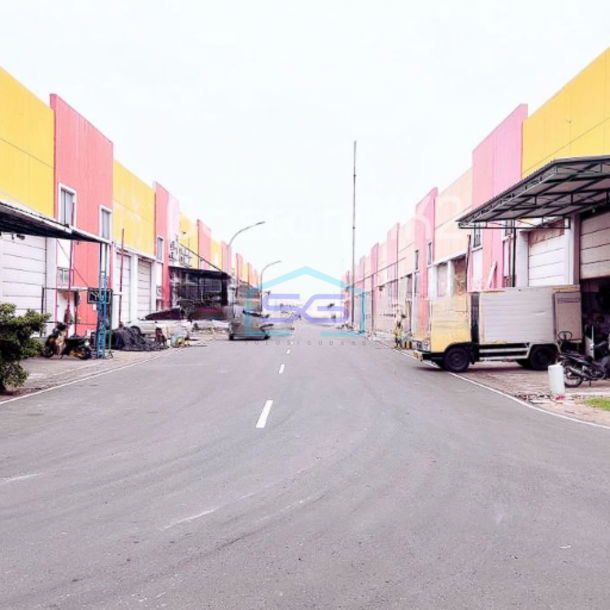 Disewakan Gudang Green Sedayu Bizpark Murah Cakung Jakarta Timur LT 162m2 Ready-4
