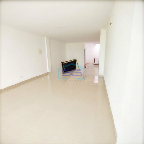 Disewakan Ruko 3 Lantai di Pantai Indah Kapuk Jakarta Utara LB 200m2-3