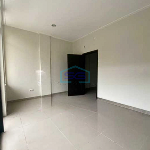 Disewakan Ruko Lokasi di Kelapa Gading Jakarta Utara Luas Bangunan 212m2-2