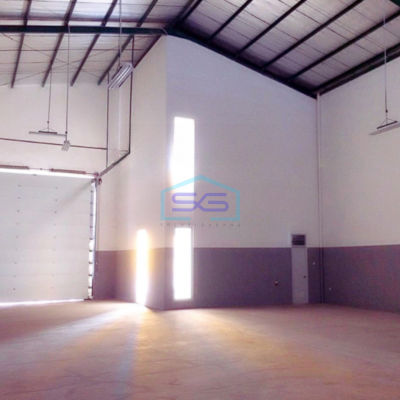 Disewakan Gudang Sedayu Bizpark Cakung Hoek Ada Kantor 2 Lantai Jakarta Timur LT 756m2