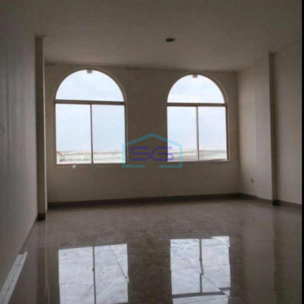 Dijual Ruko Golf Island Pik Jakarta Utara 4 Lantai Sangat Rapih Prime Lokasi-1