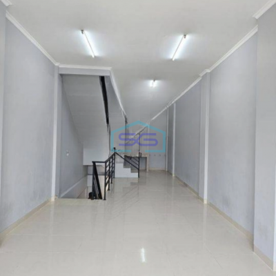 Disewakan Ruko 3 Lantai di Jalan Merdeka Tangerang LT 60m2