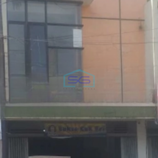 Dijual Ruko 2 Lantai Lokasi Strategis Luas Bangunan 180 m² di Pasuruan Jawa Timur-2