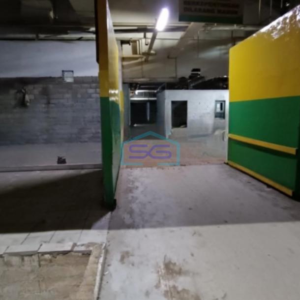 Dijual  Ruang Usaha Area Parkir Luas Lokasi Strategis di Waru Sidoarjo-3