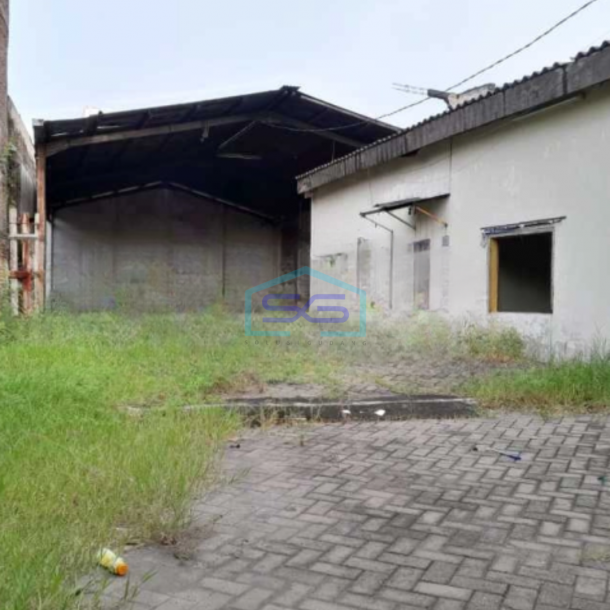 Dijual Murah Gudang Luas Bangunan 2000 m² Lokasi Sukomanunggal Surabaya-1