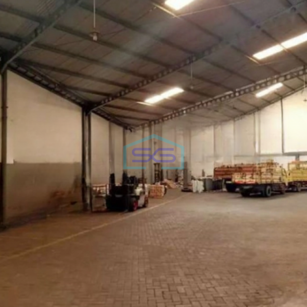 Dijual Gudang Ada Kantor Luas Tanah 1595 m² Lokasi Margomulyo Surabaya-1