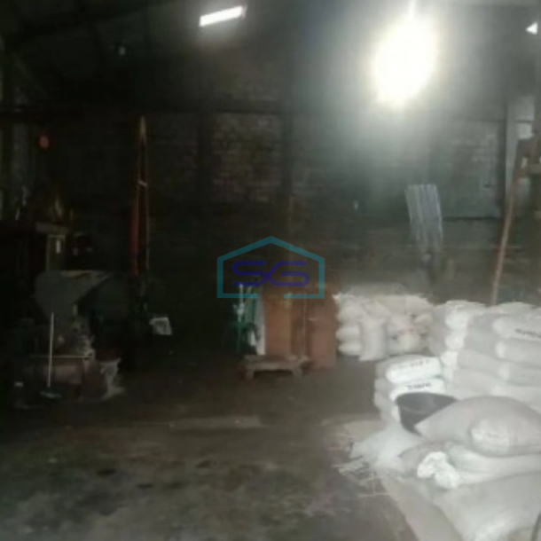 Dijual Gudang 2 Lantai Luas Bangunan  400 m² Lokasi Gununganyar Surabaya-3