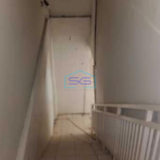 Dijual Ruko Lokasi Strategis Luas Bangunan  108 m² di Madiun Jawa Timur-2