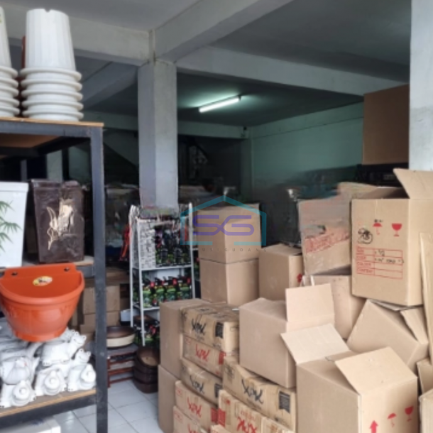 Dijual Ruko 3 Lantai Luas Bangunan  400 m² Lokasi Bebas Banjir di Surabaya-2