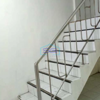 Dijual Ruko 3 Lantai Luas Bangunan 270 m² Lokasi Bebas Banjir di Surabaya