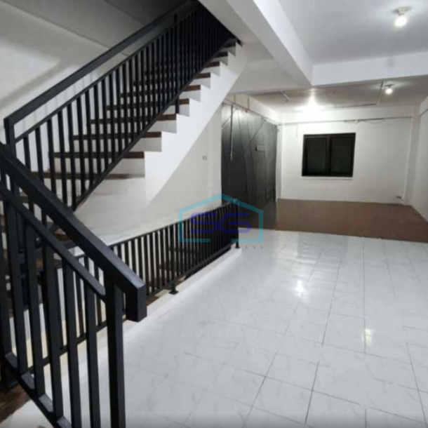 Disewakan Ruko Luas Bangunan 223 m² Lokasi Bebas Banjir di Surabaya-3