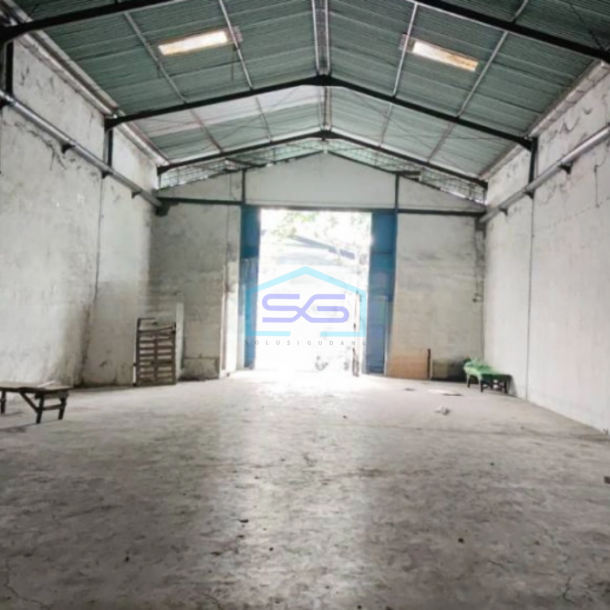 Disewakan Gudang Murah Luas Bangunan 360 m² di Margomulyo Surabaya-2