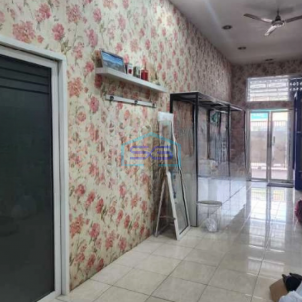 Disewakan Ruko 2 Lantai Luas Bangunan  350 m² di Sidoarjo-1