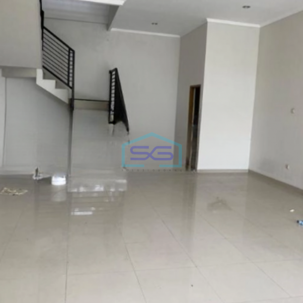 Disewakan Ruko 3 Lantai Luas Bangunan  198 m² di Rungkut Surabaya-4