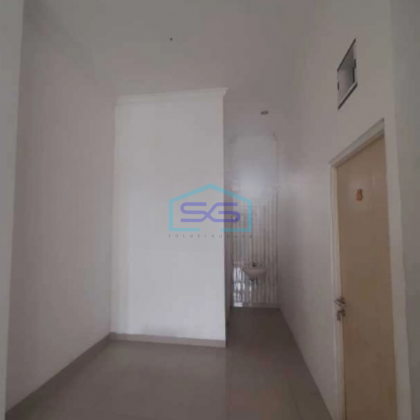 Disewakan Ruko 3 Lantai Luas Bangunan 270 m² di Rungkut Surabaya-2