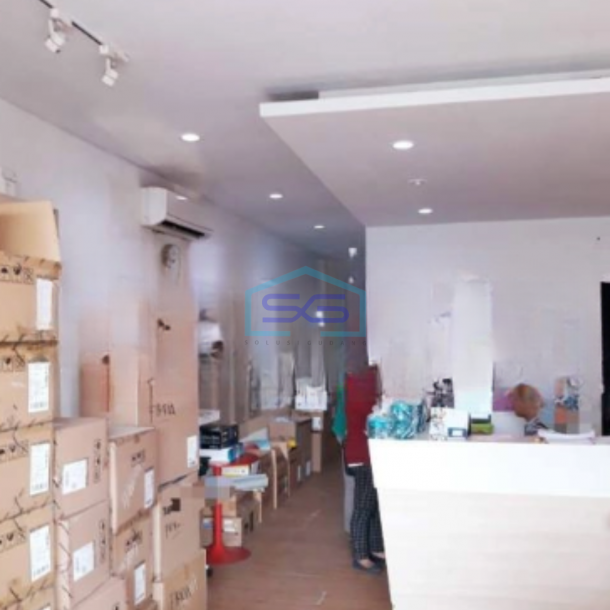 Dijual Ruko 3 Lantai Luas Bangunan 202 m² di Waru Sidoarjo-1