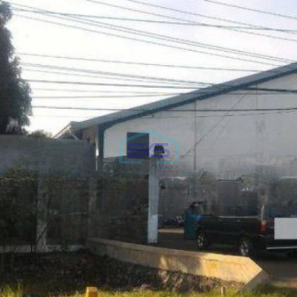 Dijual Gudang Ex Pabrik di Jalan Raya Menganti Gresik Luas Tanah  4500 m²-2