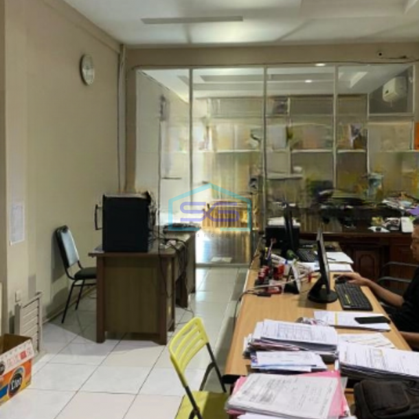 Dijual Ruko luas Bangunan 270 m2 Lokasi Bebas Banjir di Mulyorejo Surabaya-2