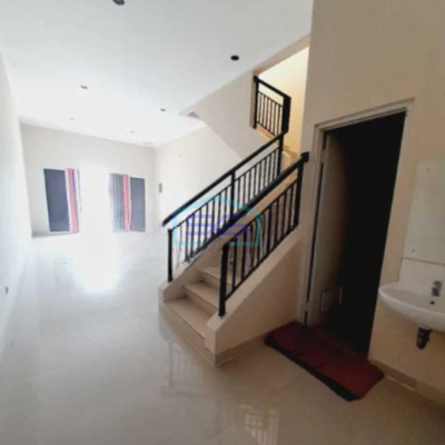 Dijual Ruko Luas Bangunan 161 m2 Di Grand Wisata, Bekasi