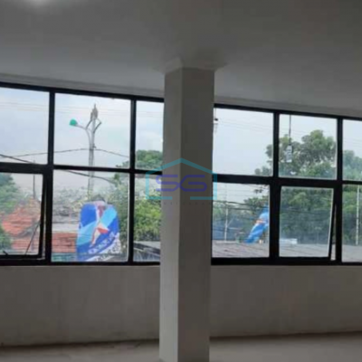 Disewakan Gedung/ kantor 3 Lantai di Rawalumbu Bekasi Luas Tanah 200 m²-1