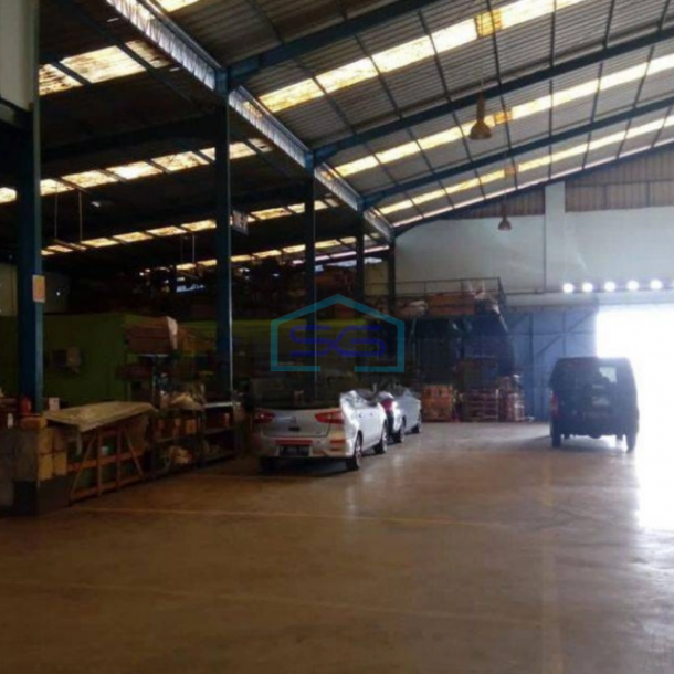 Dijual Gudang di Karawang Barat Luas Tanah 2400 m²-1