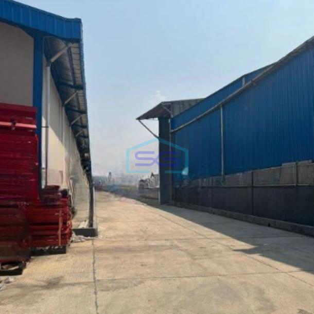 Disewakan Gudang 2 Lantai di Legok Tangerang Luas Tanah  384 m²-1