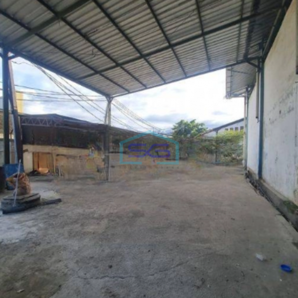 Disewakan Gudang Akses Container 40 Feet Luas Tanah 2200 m² di Daan Mogot Tangerang-1