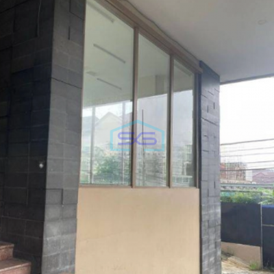 Disewakan Gudang di Pantai Mutiara Jakarta Utara Luas Tanah  1100 m²