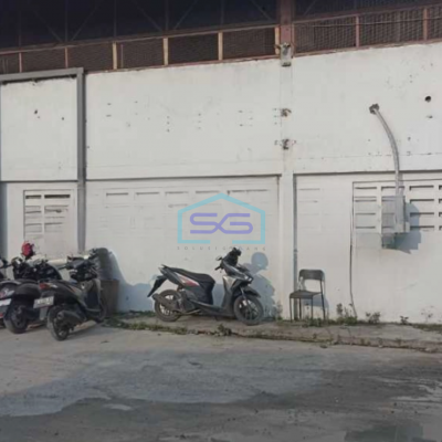 Disewakan Gudang Akses Container 40 Feet Luas Bangunan  450 m² di Pluit Jakarta Utara