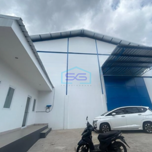 Dijual Gudang Luas Bangunan  630 m² Lokasi Bebas Banjir di Cipondoh Tangerang-1