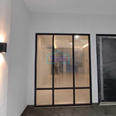 Dijual Ruko 3 Lantai Luas Bangunan 200 m² di Jelambar Jakarta Barat