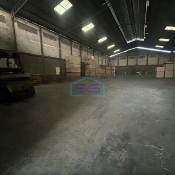 Disewakan Gudang Luas Bangunan  1500 m² di Cipondoh Tangerang-3