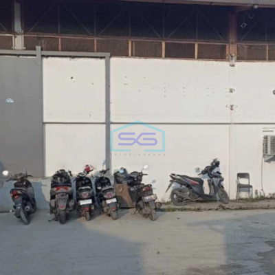 Disewakan Gudang Akses Container 40 Feet Luas Bangunan  450 m² di Jakarta Utara